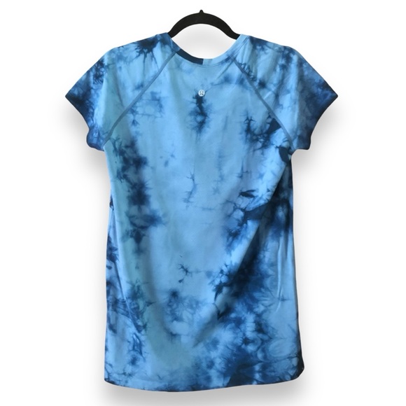Lululemon Swiftly Tech Short-Sleeve Shirt 2.0 Blue Marble Tie Dye Size 12 - Picture 2 of 4